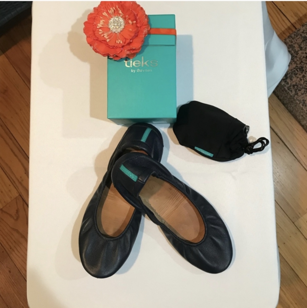Tieks California Navy, size 8